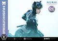 Real Elite Masterline Batman Hush 1/3 Scale Statue: Catwoman DX Edition thumbnail 29