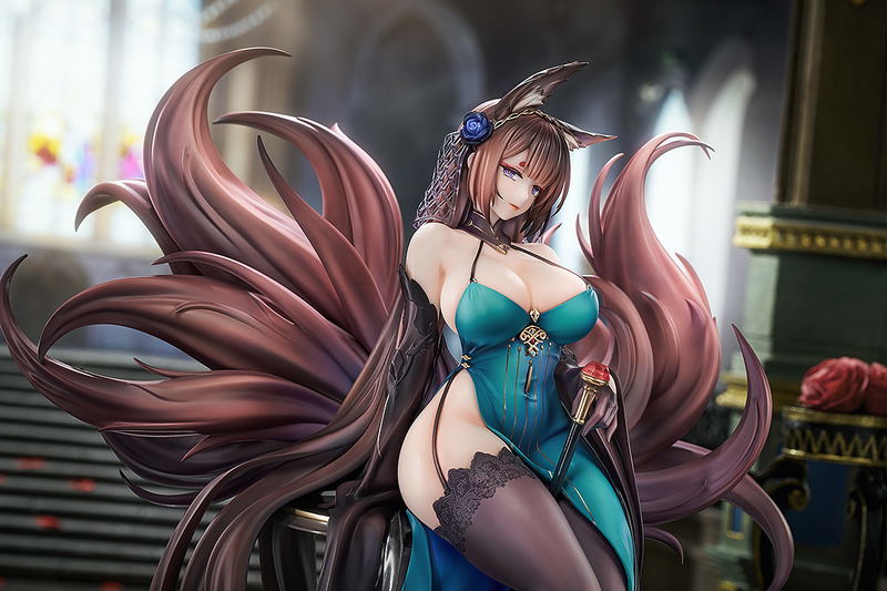 Azur Lane 1/7 Scale Pre-Painted Figure: Amagi Throne of Fallen Petals Ver. image 9