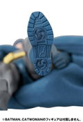 Mafex Batman Hush: Bruce Wayne (Batman: Hush Ver.) thumbnail 10