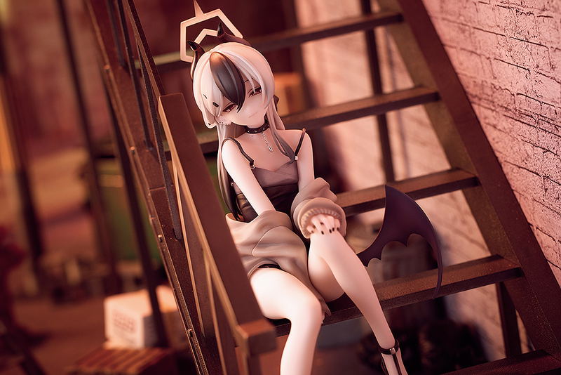 Blue Archive 1/7 Scale Pre-Painted Figure: Kayoko (Dress) Memorial Lobby Ver. image 10