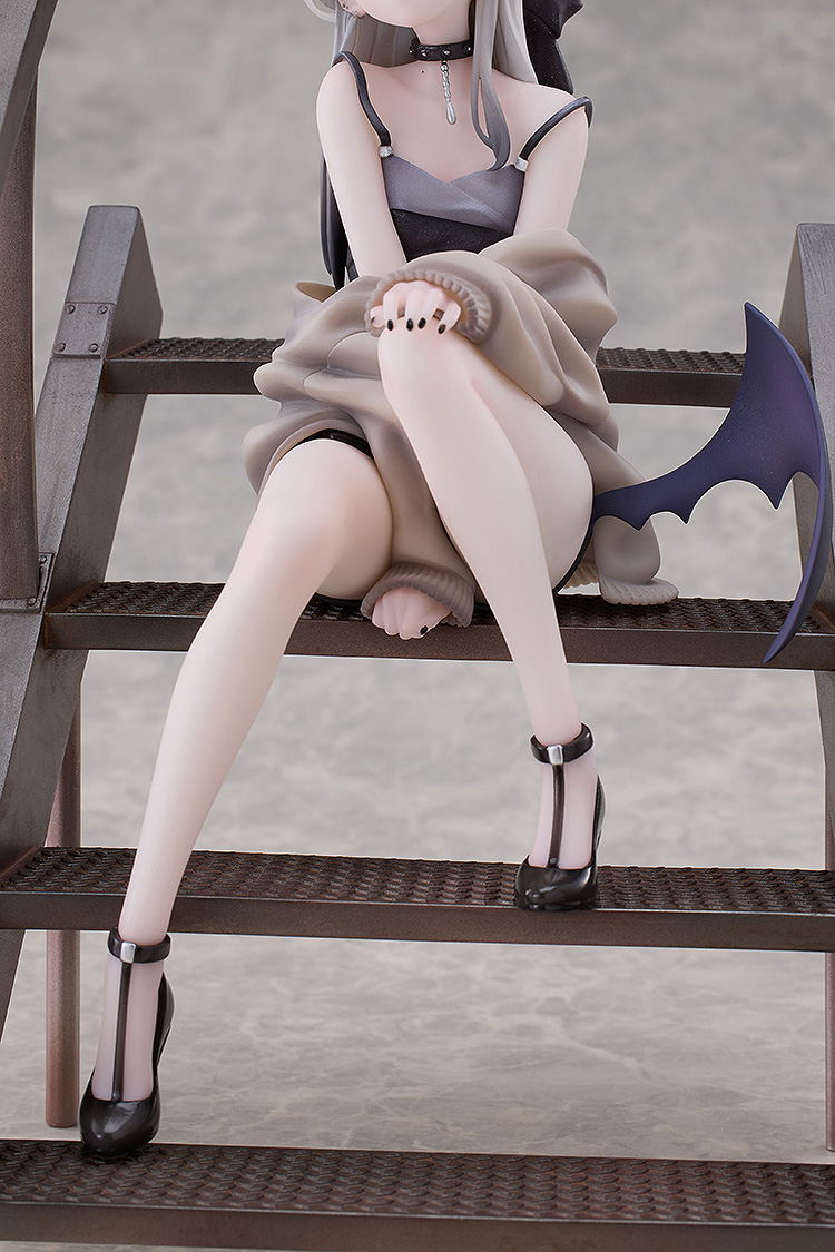 Blue Archive 1/7 Scale Pre-Painted Figure: Kayoko (Dress) Memorial Lobby Ver. image 6