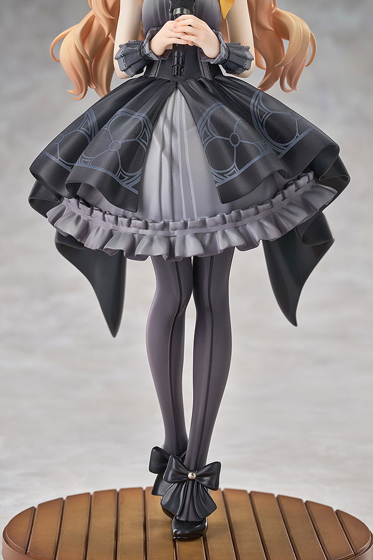 Blue Archive 1/7 Scale Pre-Painted Figure: Mari (Idol) Memorial Lobby Ver. image 6