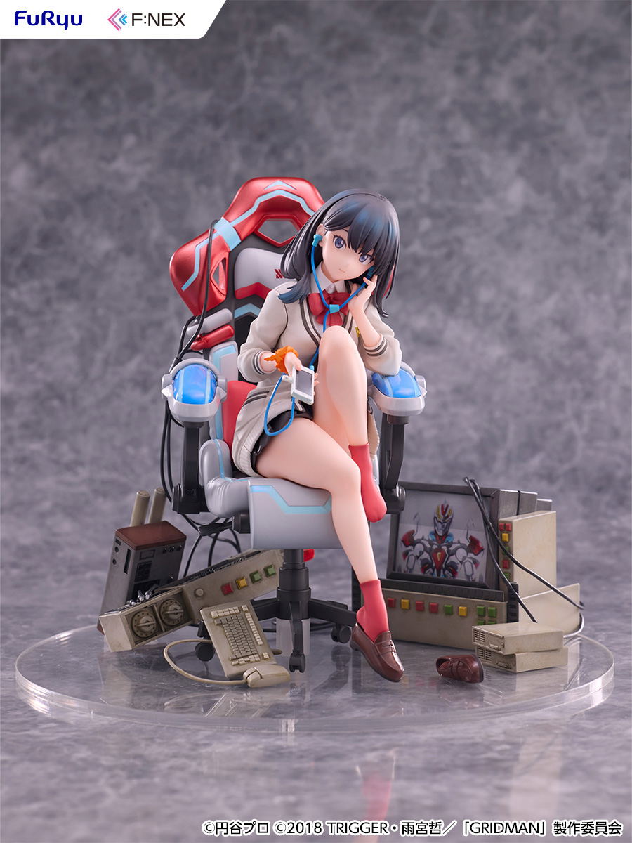 SSSS.Gridman 1/7 Scale Pre-Painted Figure: Takarada Rikka Gaming Chair Ver.