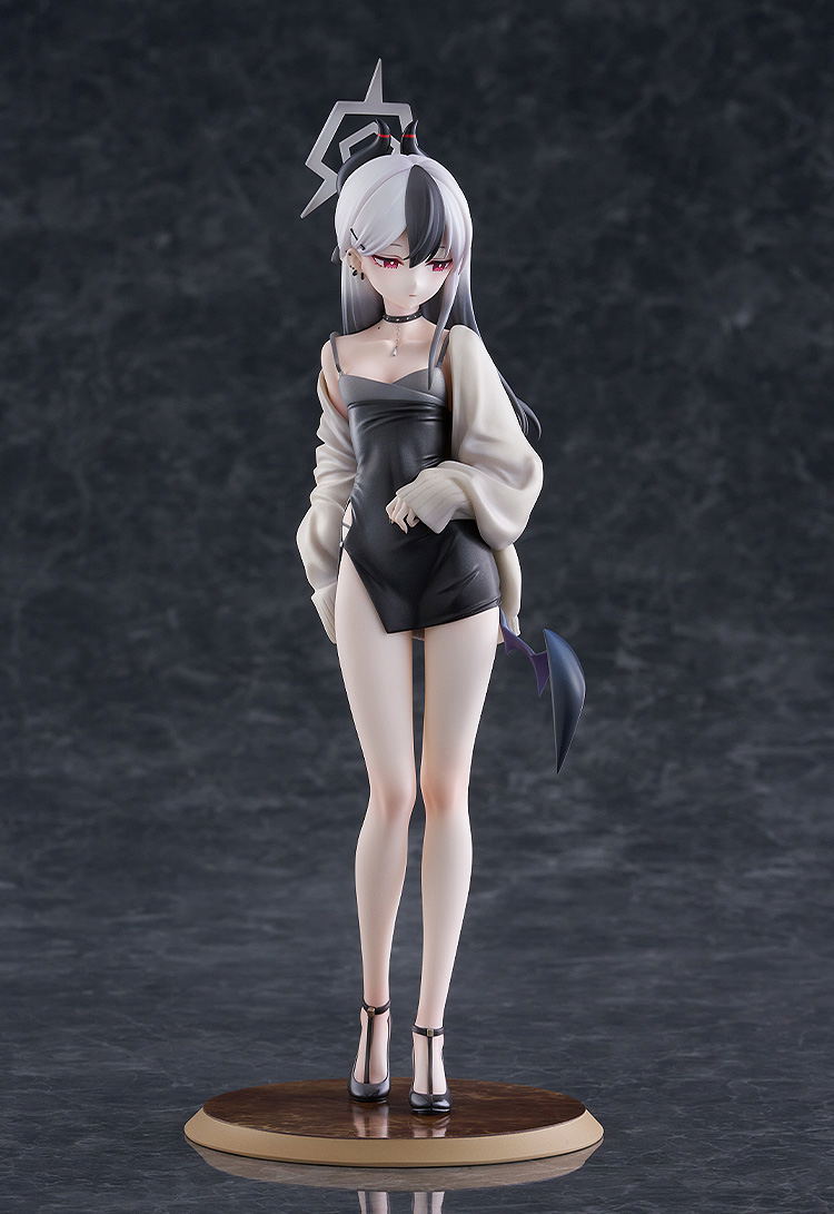 Blue Archive 1/7 Scale Pre-Painted Figure: Kayoko (Dress) image 3
