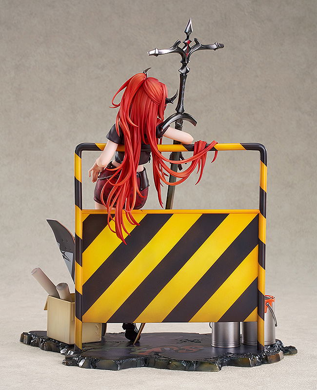 Arknights 1/7 Scale Pre-Painted Figure: Surtr Liberte//Echec Ver. (Re-run) image 5