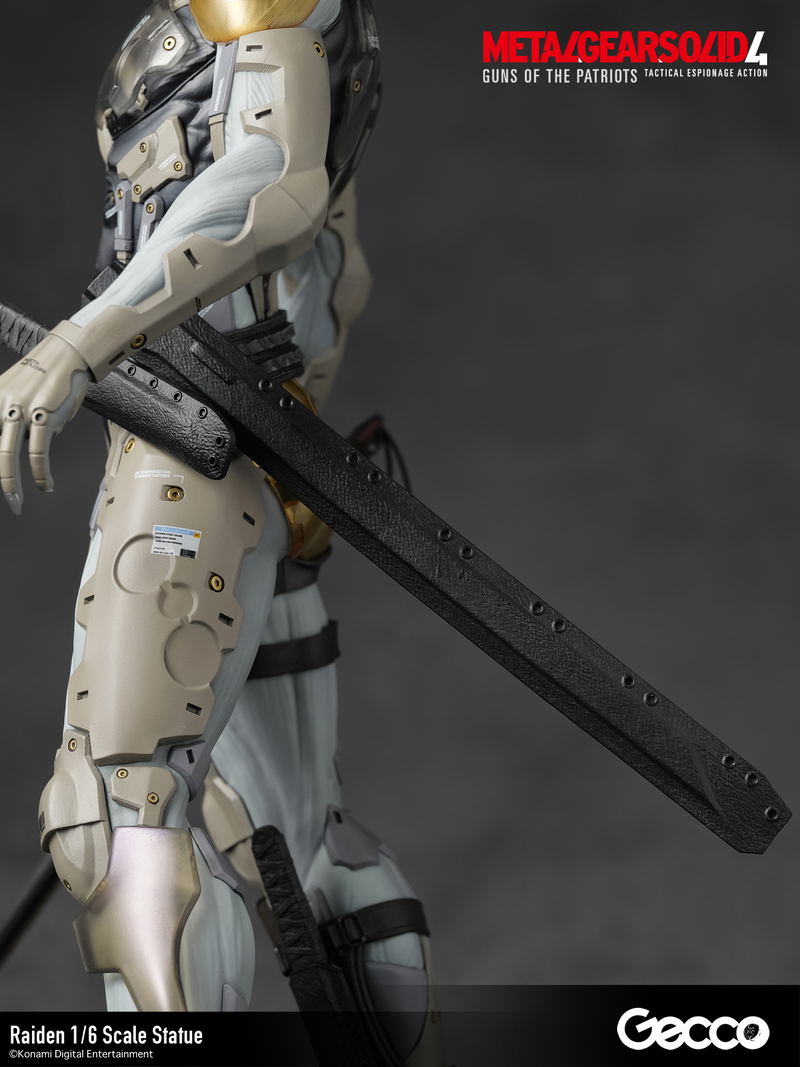 Metal Gear Solid 4 Guns of the Patriots 1/6 Scale Pre-Painted Statue: Raiden image 29