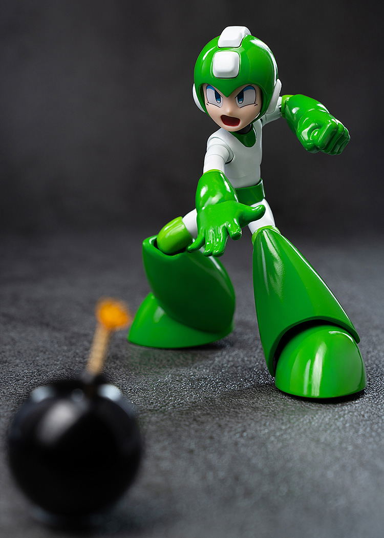 Mega Man Non-scale Pre-Painted Action Figure: MDLX Mega Man (Hyper Bomb) image 5