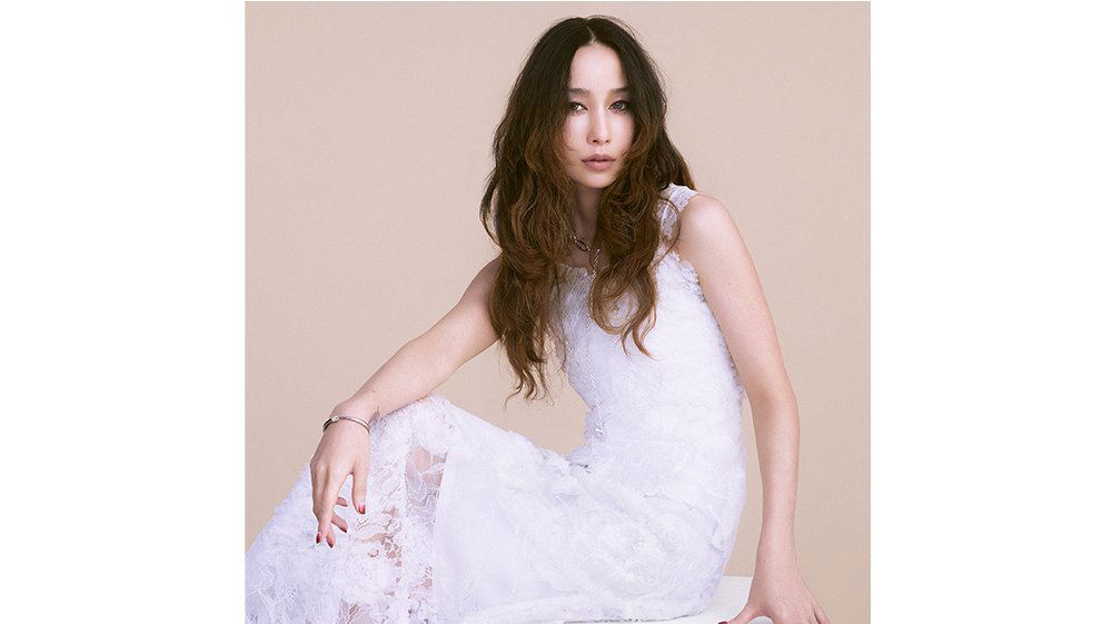 Hikari [CD + Blu-ray Limited Edition] (Mika Nakashima)