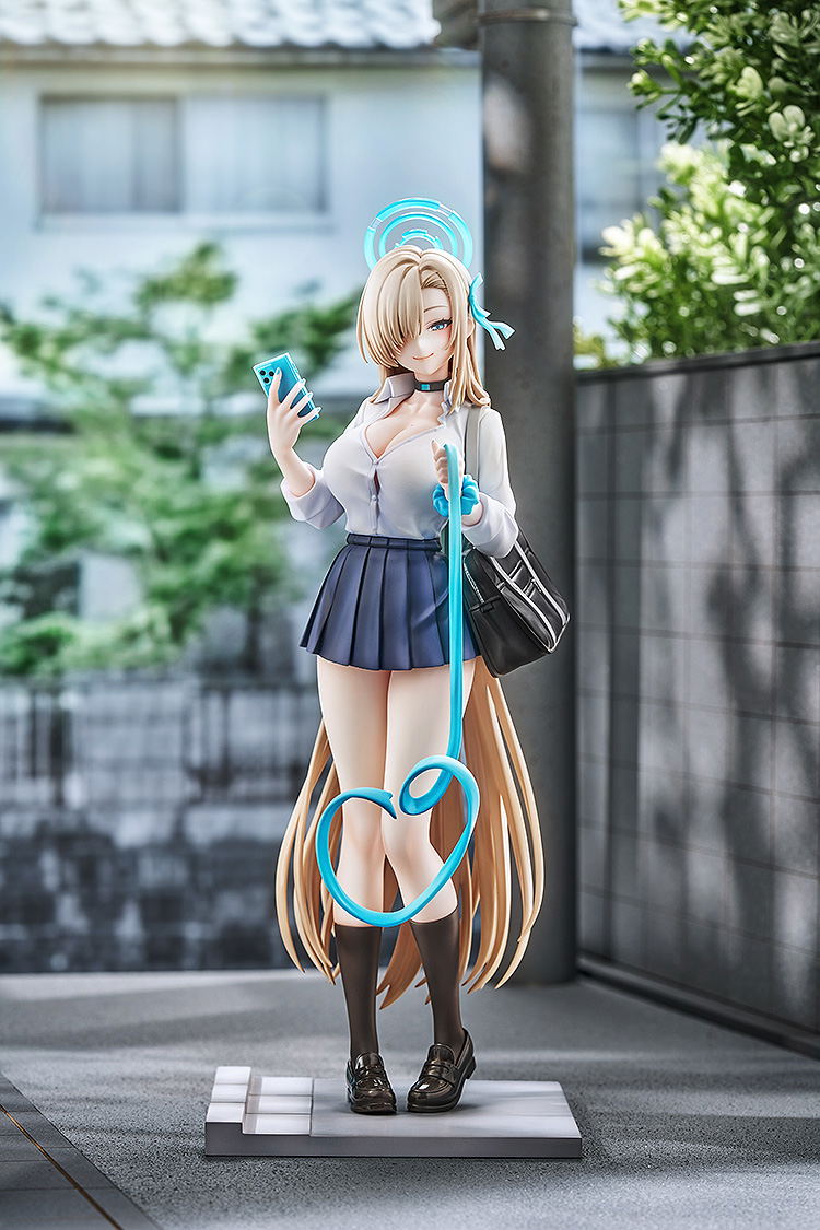 Blue Archive 1/7 Scale Pre-Painted Figure: Asuna (School) Memorial Lobby Ver. image 7