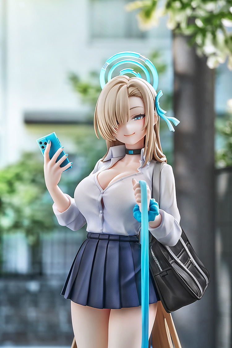 Blue Archive 1/7 Scale Pre-Painted Figure: Asuna (School) Memorial Lobby Ver. image 8