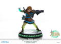 The Legend of Zelda Tears of the Kingdom PVC Statue: Link (Exclusive Edition) thumbnail 2