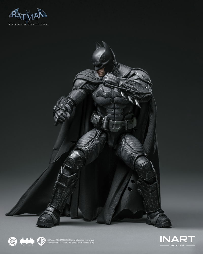 Batman Arkham Origins 1/12 Scale Action Figure: Batman (Batman: Arkham Origins) Battle Damaged Ver. image 4
