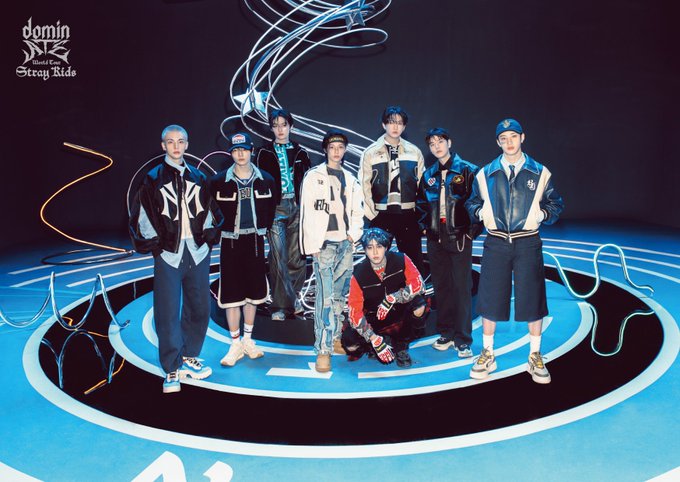 Stray Kids World Tour -Dominate Japan- [Limited Edition]