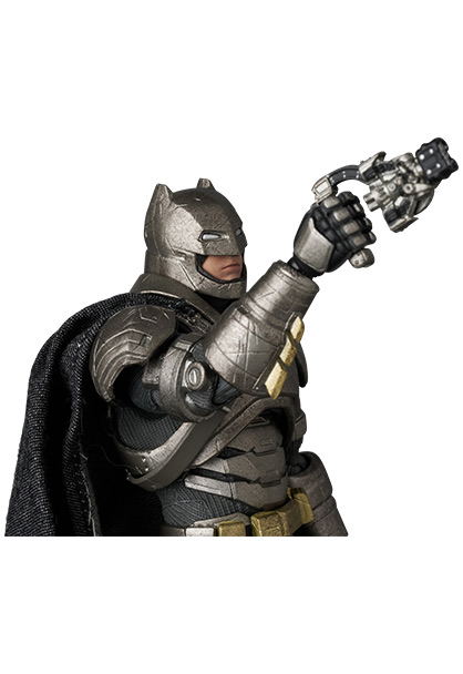 Mafex Batman v Superman Dawn of Justice: Armored Batman Ver. 1.5 image 7