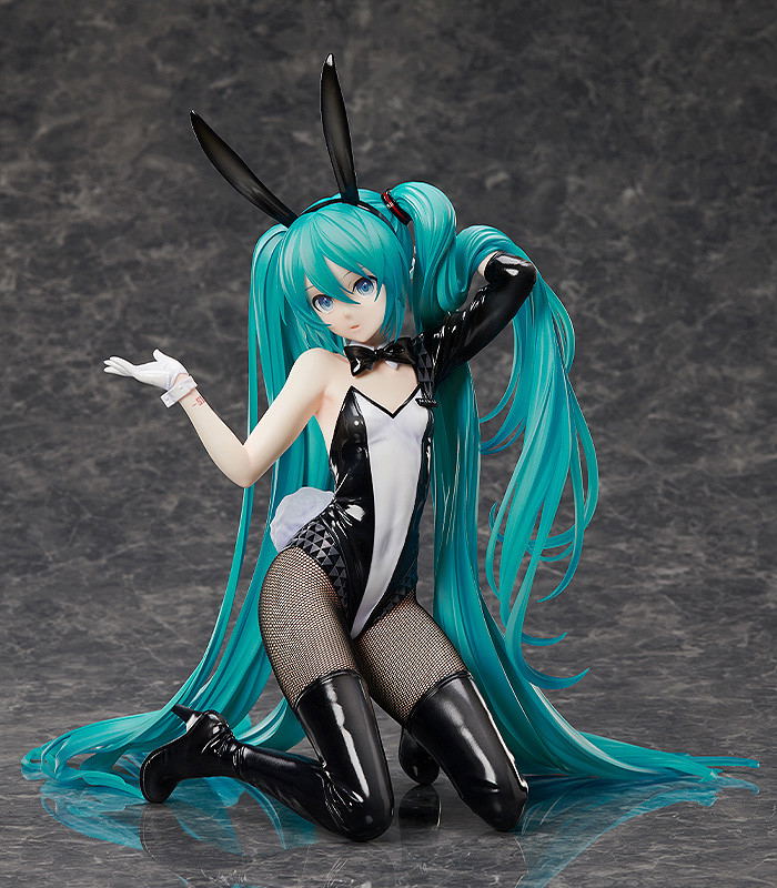 Character Vocal Series 01 Hatsune Miku 1/4 Scale Pre-Painted Figure: Hatsune Miku Bunny Ver. Art by SanMuYYB (Re-run) image 8