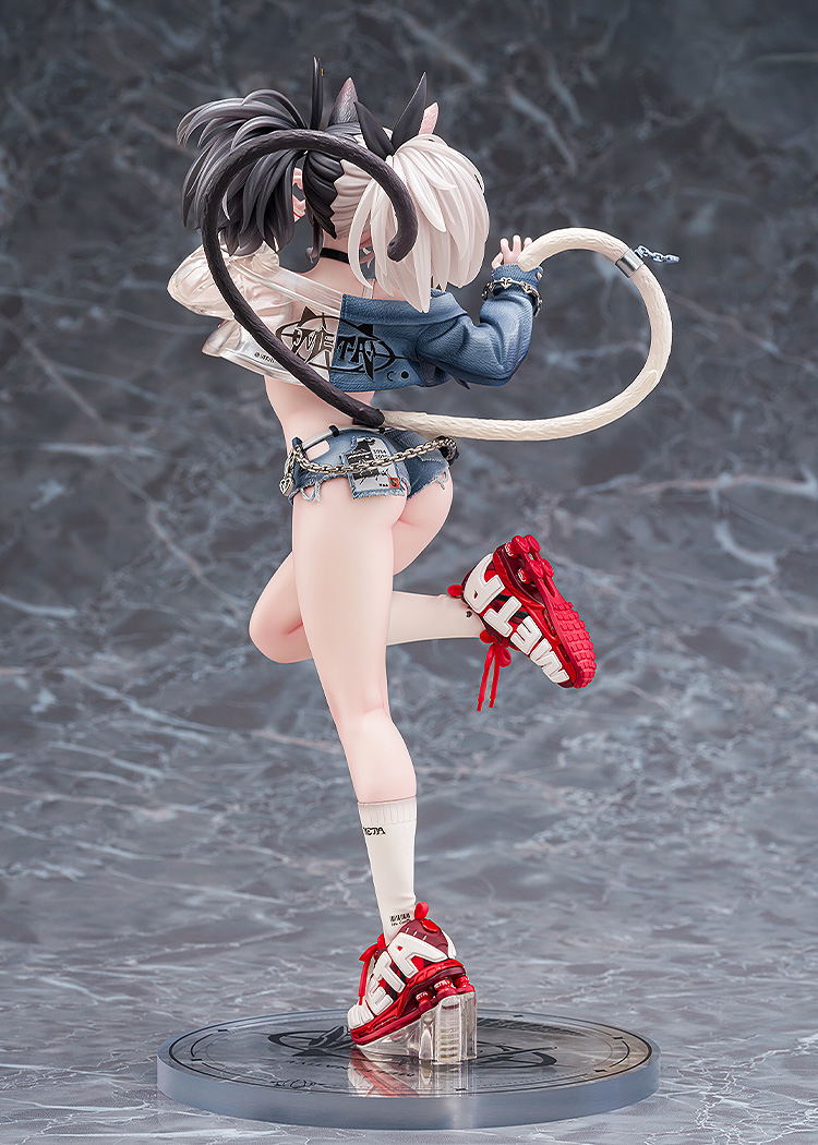 Neko Metal Original Character 1/7 Scale Pre-Painted Figure: Melterna Girl Metako image 4