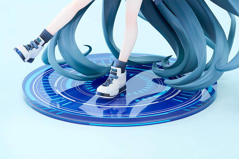 Blue Archive 1/7 Scale Pre-Painted Figure: Aris Awaken, Supernova! image 9
