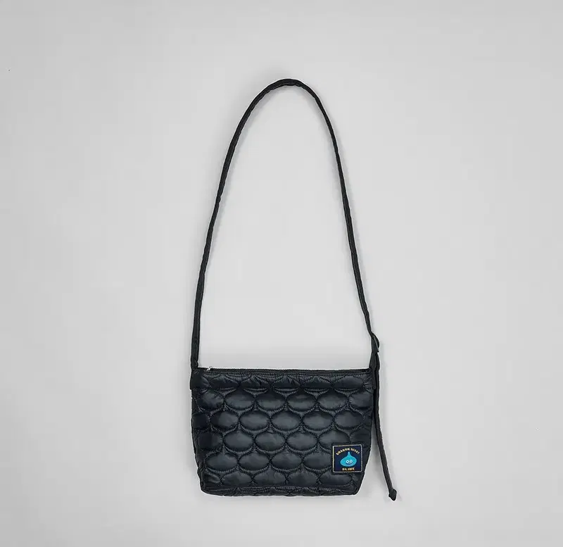 Dragon Quest Smile Slime Quilting Shoulder Bag Slime image 1