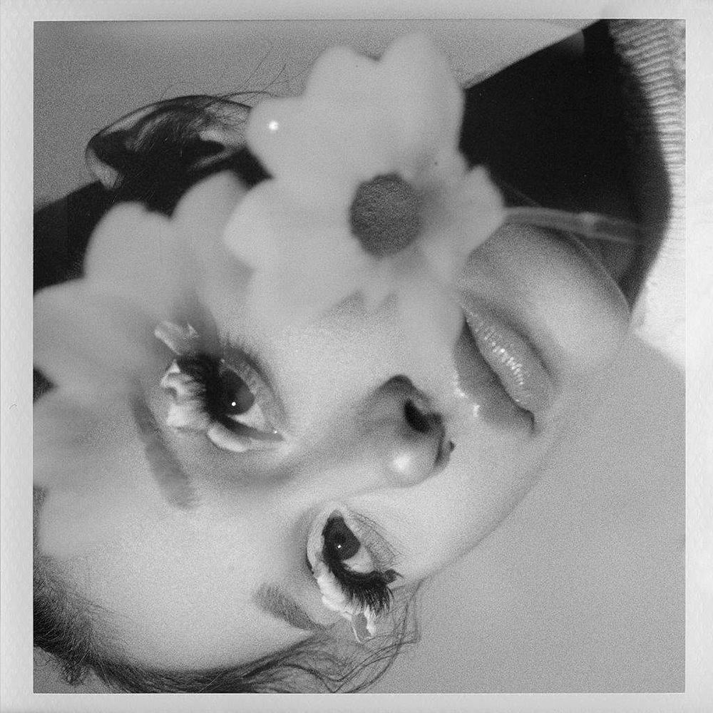 L*m様 Ariana Grande　Petal　限定レンチキュラージャケットレ Petal (Japan Deluxe Edition) [Limited Edition] (Ariana Grande)