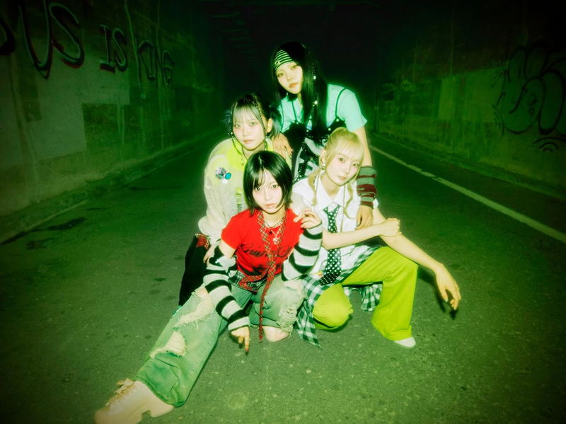 B!nary [w/ Blu-ray Limited Edition Type A] image 2