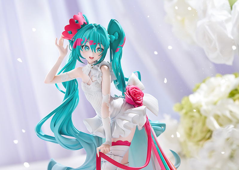 Hatsune Miku GT Project G.S. Collection 1/7 Scale Pre-Painted Figure: Racing Miku 15th Rhapsody 2010-2025 image 10