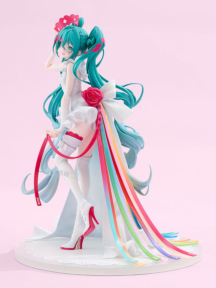 Hatsune Miku GT Project G.S. Collection 1/7 Scale Pre-Painted Figure: Racing Miku 15th Rhapsody 2010-2025 image 4