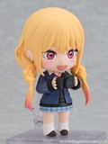 Nendoroid No. 3095 My Dress-Up Darling Season 2: Marin Kitagawa Winter Uniform Ver. thumbnail 5