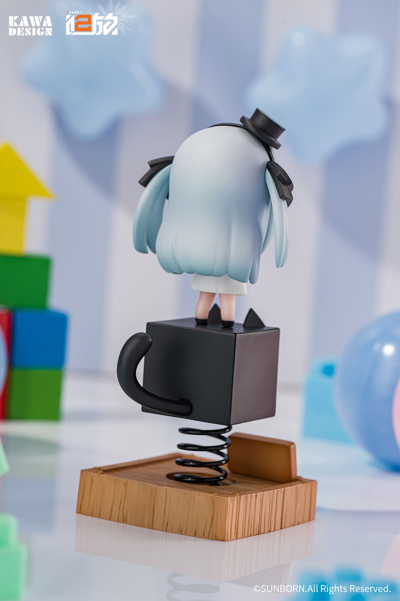 Girls' Frontline 2: Exilium Black Cat Klukai Spring-Loaded Figure image 3