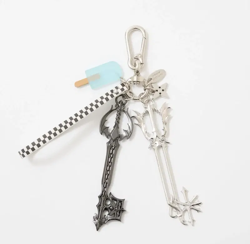Kingdom Hearts Series Roxas Model Bag Charm image 1