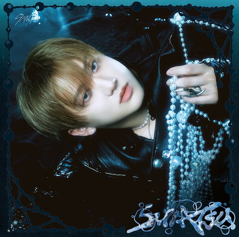 Suiatsu [Limited Member Solo Jacket Edition Changbin Ver.] image 1