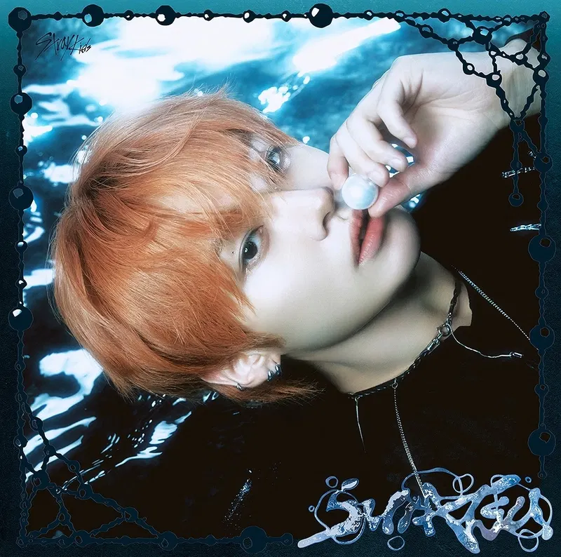 Suiatsu [Limited Member Solo Jacket Edition Lee Know Ver.] image 1