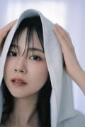 Han Seung-yeon Photo Book: Inside You, Inside Me thumbnail 1