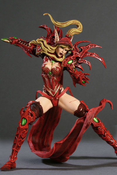 World of Warcraft Series 1: Blood Elf Rogue - Valeera Sanguinar Collector Figure image 2