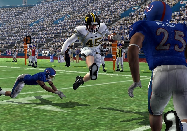 NCAA Football 09 image 3