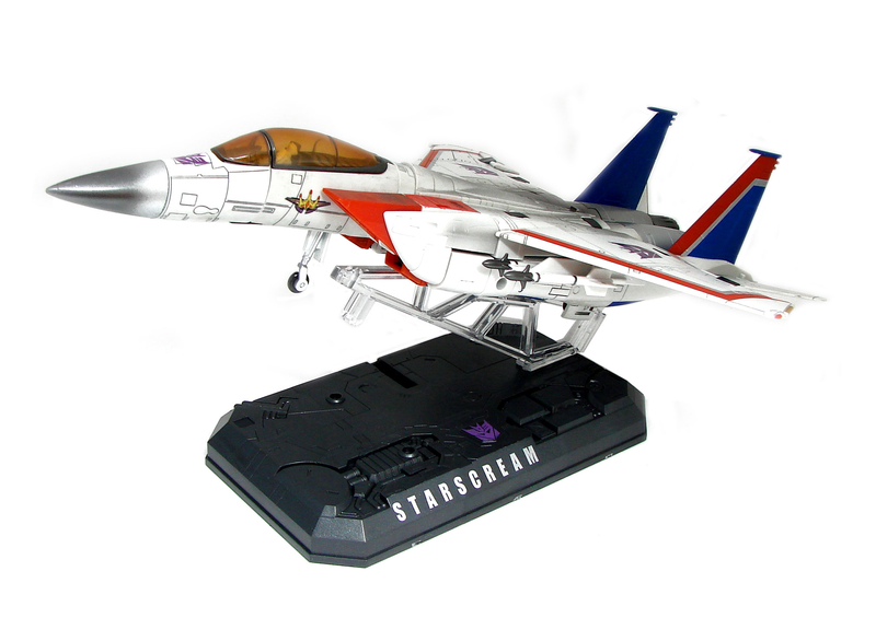 Masterpiece Transformers Pre-Painted Action Figure: Starscream (US Edition) image 4