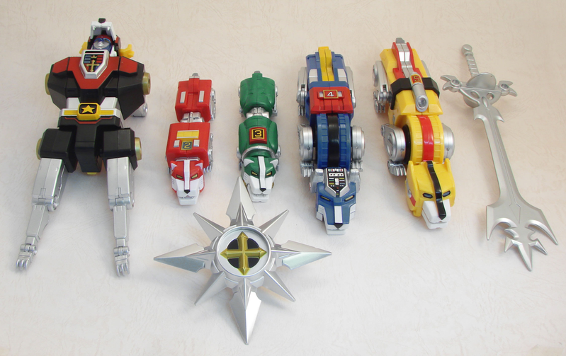 Voltron Lion Force Non Scale Pre-Painted PVC Action Figure: Voltron image 4
