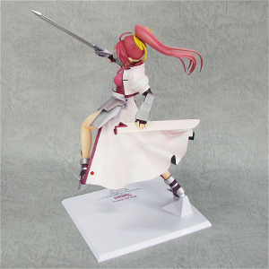 Magical Girl Lyrical Nanoha StrikerS 1/7 Scale Pre-Painted PVC Figure: Signum