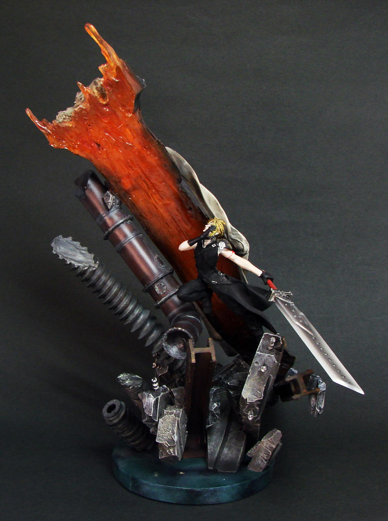 Final Fantasy VII Advent Child Pre-Painted Polystone Statue: Cloud image 1