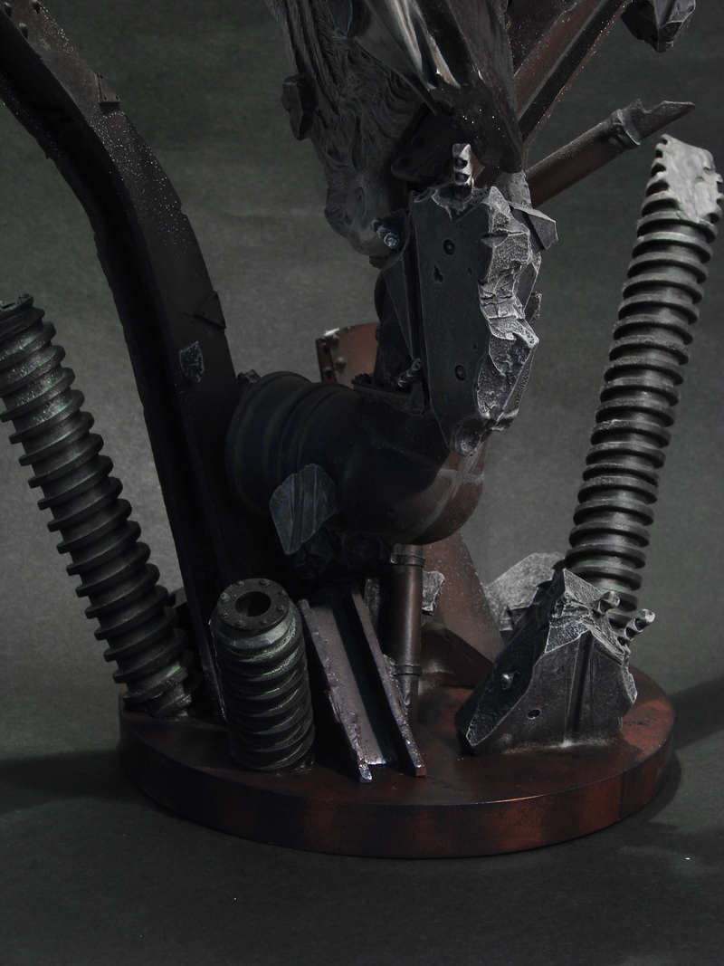 Final Fantasy VII Advent Child Pre-Painted Polystone Statue: Sephiroth image 4