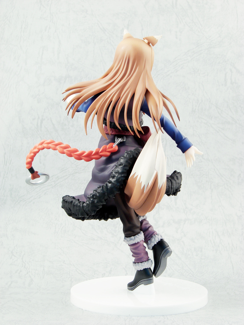Spice and Wolf 1/8 Scale Pre-Painted PVC Figure: Holo (Good Sime Version) image 4