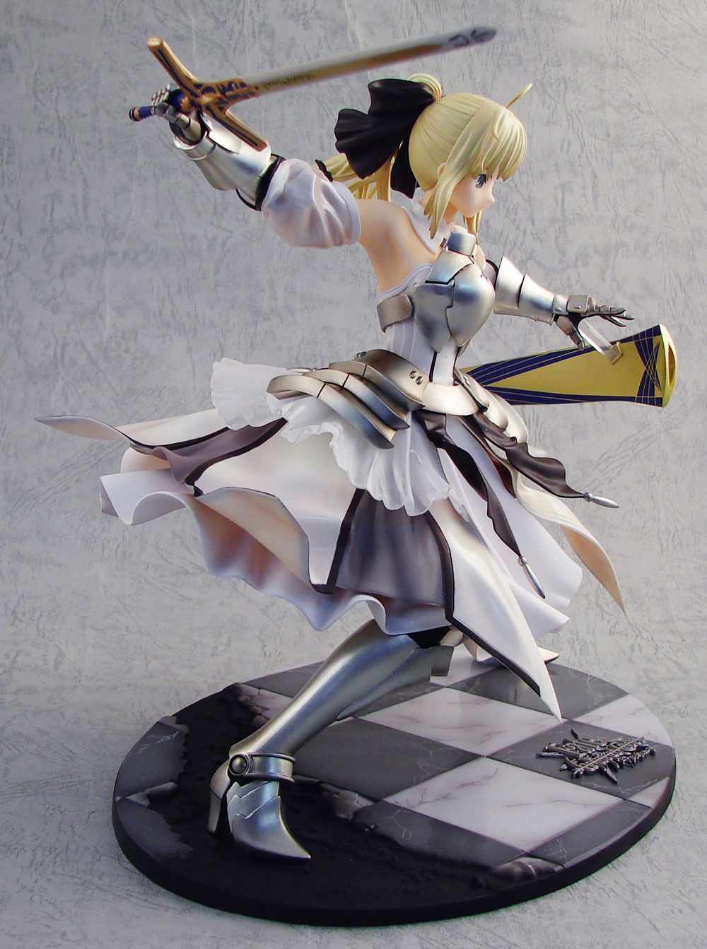 Fate/unlimited codes 1/7 Scale Pre-Painted PVC Figure: Saber Lily Fate/unlimited codes 1/7 Scale Pre-Painted PVC Figure: Saber Lily