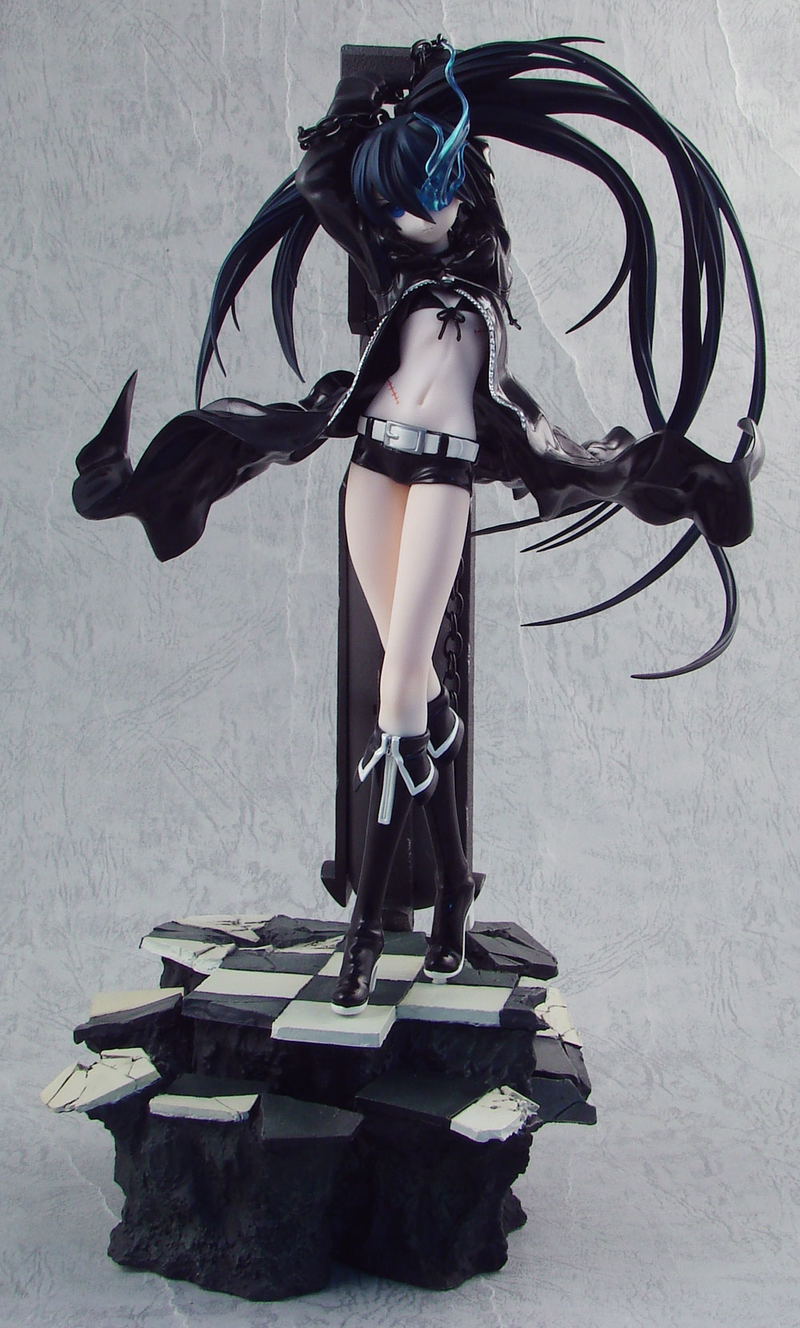 Black Rock Shooter 1/8 Scale Pre-Painted PVC Figure: Black Rock Shooter (Re-run) image 3