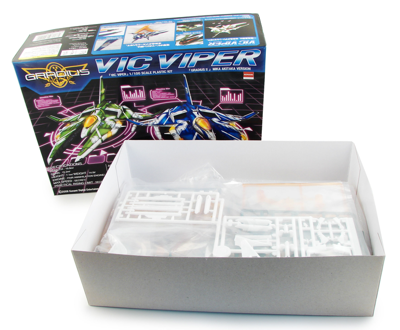 Gradius 2 1/100 Scale Pre-Painted Plastic Model Kit: Vic Viper (Mika Akitaka Green Color Version) image 2