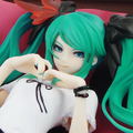 Character Vocal Series 01 1/8 Scale Pre-Painted PVC Figure: Miku Hatsune World is Mine Brown Frame Ver. (Re-run) thumbnail 2