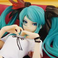 Character Vocal Series 01 1/8 Scale Pre-Painted PVC Figure: Miku Hatsune World is Mine (Natural Frame Version) thumbnail 2