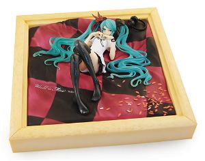 Character Vocal Series 01 1/8 Scale Pre-Painted PVC Figure: Miku Hatsune World is Mine (Natural Frame Version)