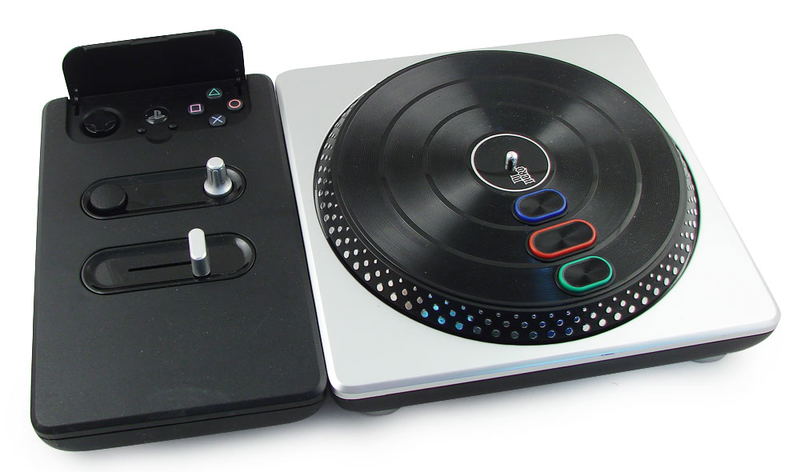 DJ Hero (w/ Turn Table Bundle) image 3