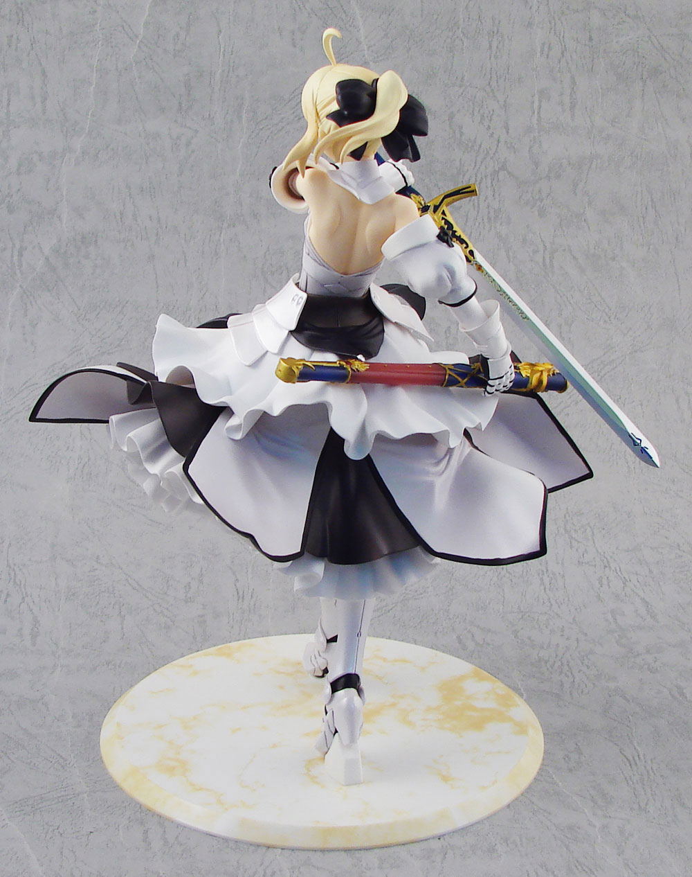 Fate/unlimited codes 1/8 Scale Pre-Painted PVC Figure: Saber Lily