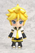 Nendoroid No. 040 Character Vocal Series 02: Kagamine Ren (Re-run) thumbnail 4