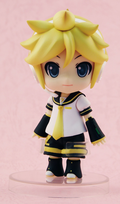Nendoroid No. 040 Character Vocal Series 02: Kagamine Ren (Re-run) thumbnail 6
